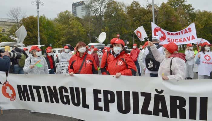 Sindicaliştii Federaţiei Sanitas încep luni depunerea listei de revendicări la Instituţia Prefectului în fiecare judeţ din ţară